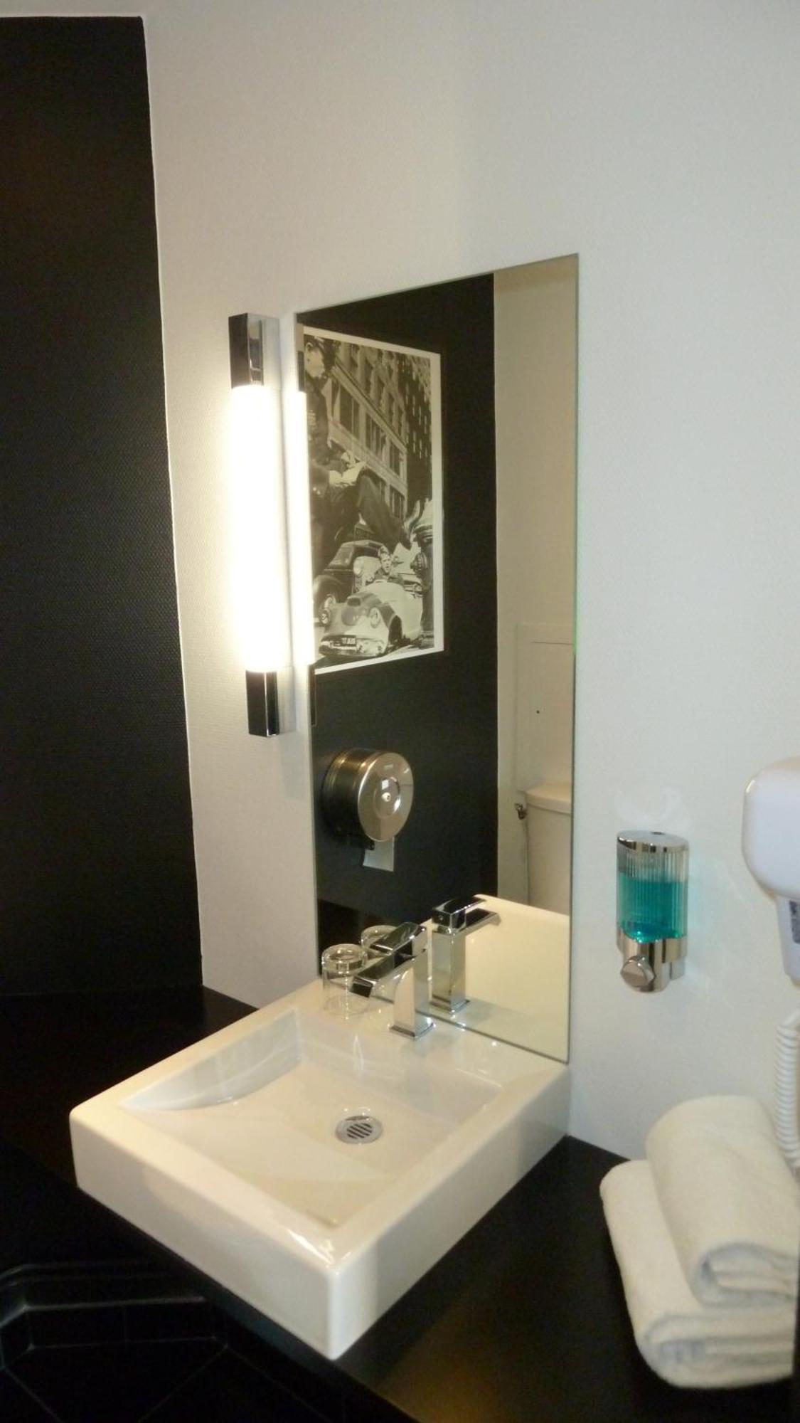 Astrid Hotel แรนส์ ภายนอก รูปภาพ